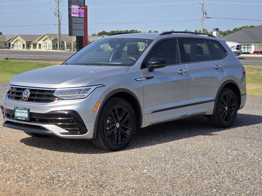 Used 2022 Volkswagen Tiguan SE R-Line Black SUV