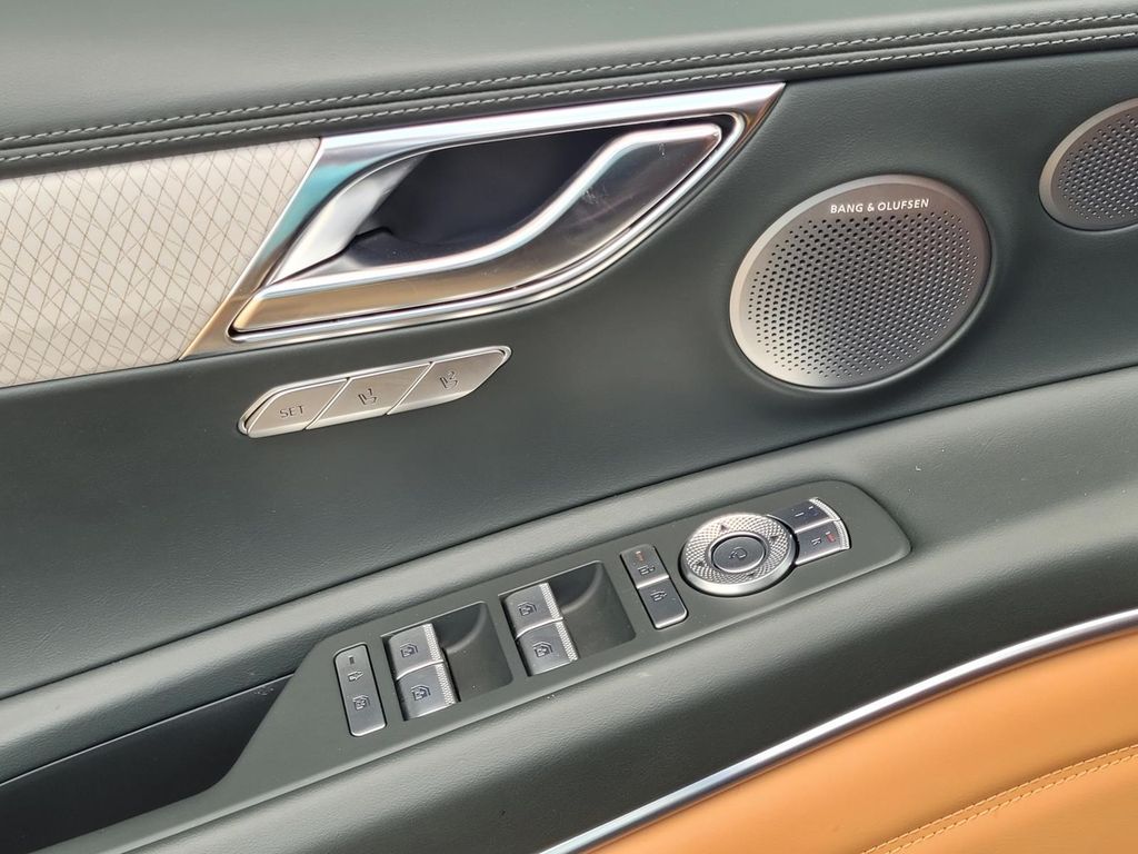 2025 GENESIS GV80 Prestige - Photo 12