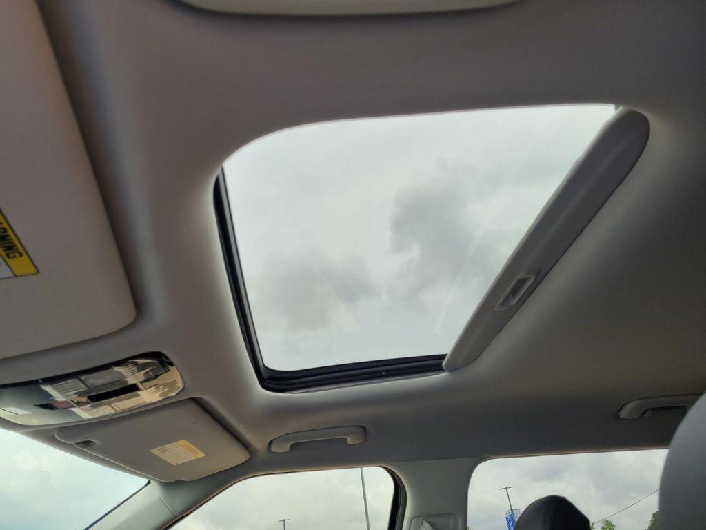 2025 Hyundai Santa Fe XRT - Photo 11