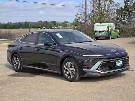 2026 Hyundai Sonata Hybrid Blue Sedan