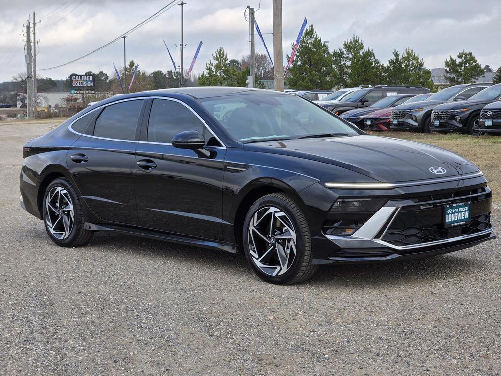 2026 Hyundai Sonata SEL's photo