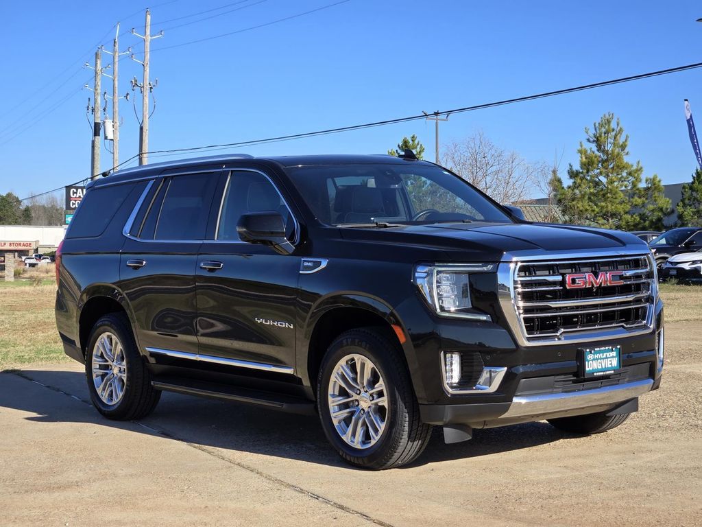 2021 GMC Yukon SLT's photo