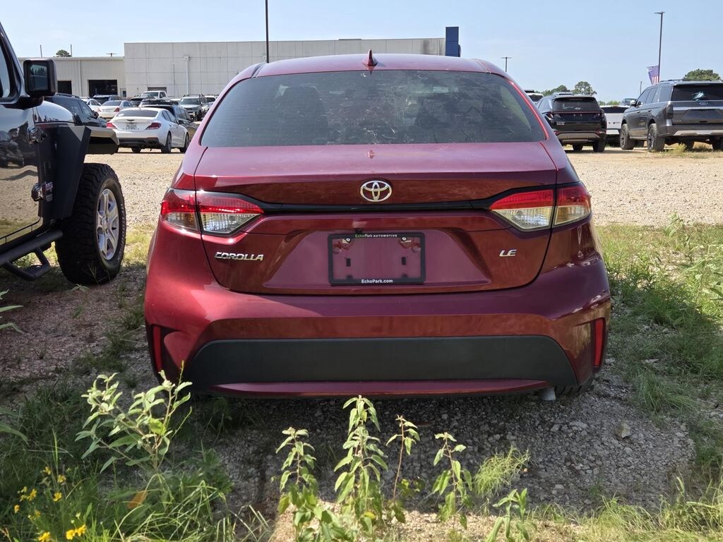 Used 2022 Toyota Corolla LE Sedan