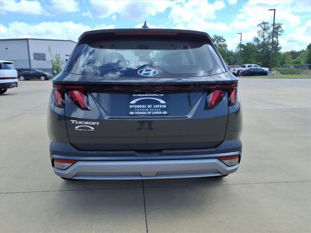 New 2026 Hyundai Tucson SE FWD SUV