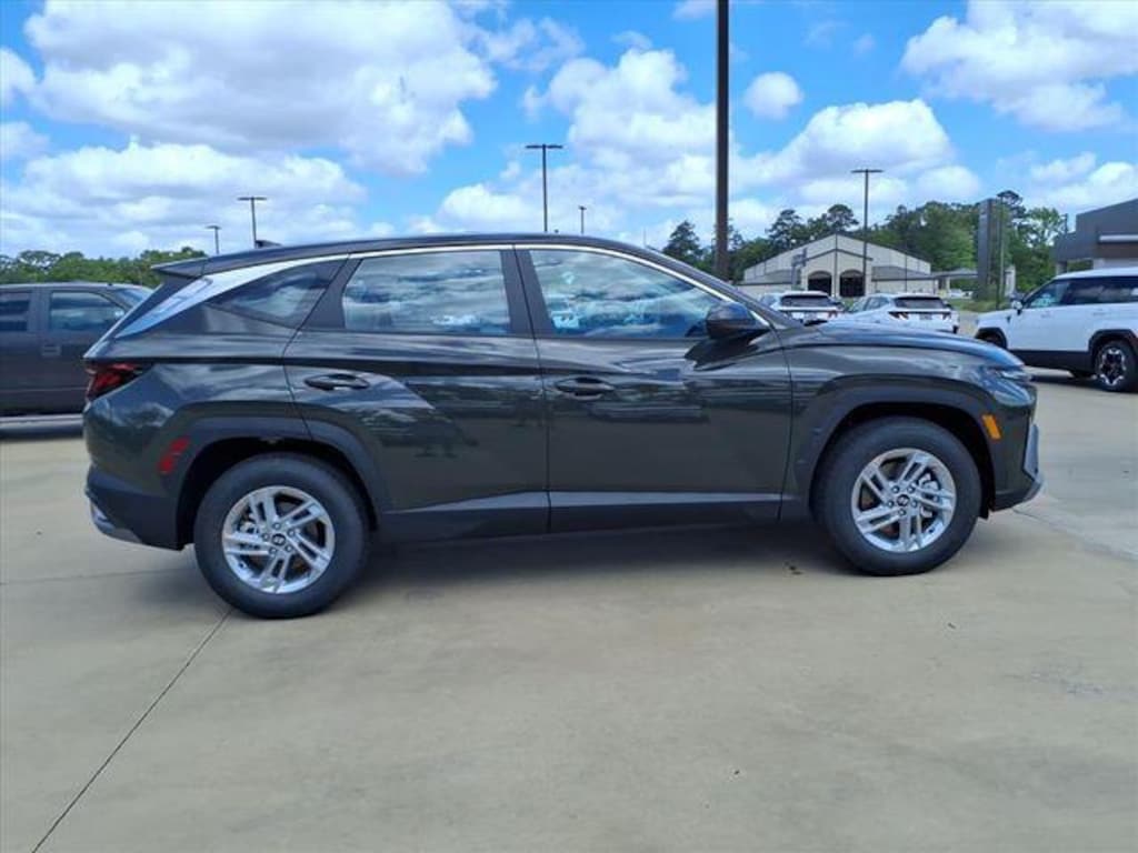 New 2026 Hyundai Tucson SE FWD SUV