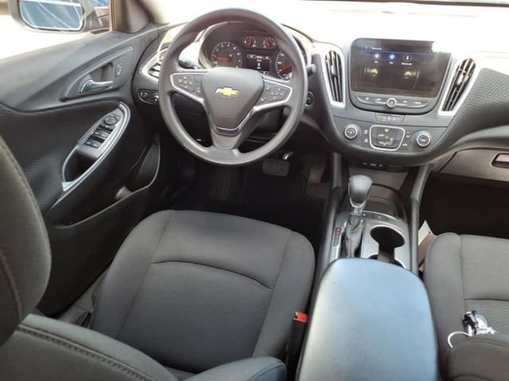 Used 2024 Chevrolet Malibu LS w/1LS Sedan