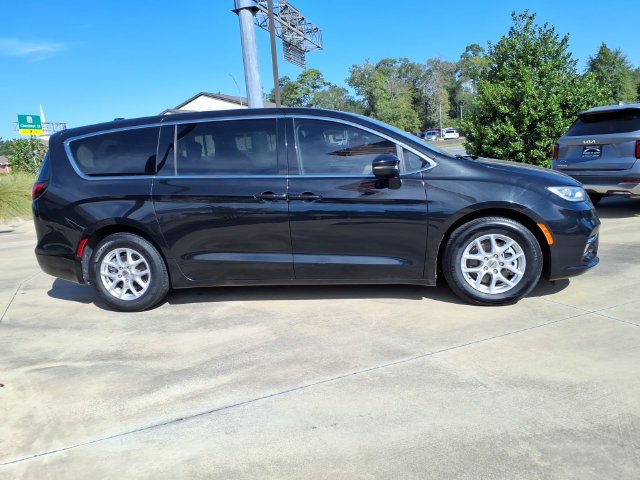Used 2023 Chrysler Pacifica Touring L with VIN 2C4RC1BG2PR532736 for sale in Lufkin, TX