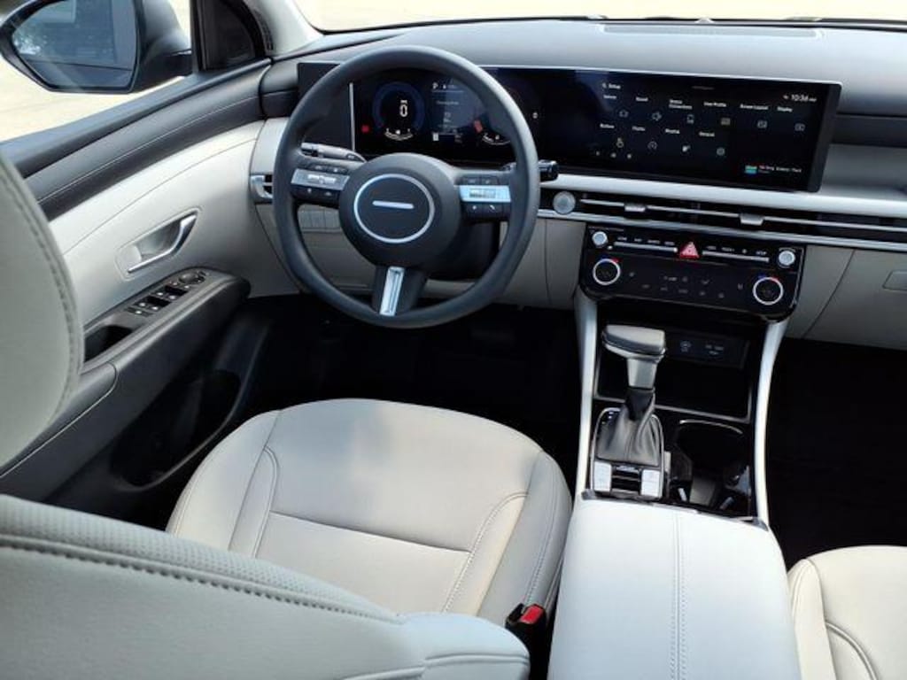 New 2026 Hyundai Tucson SEL Plus FWD SUV