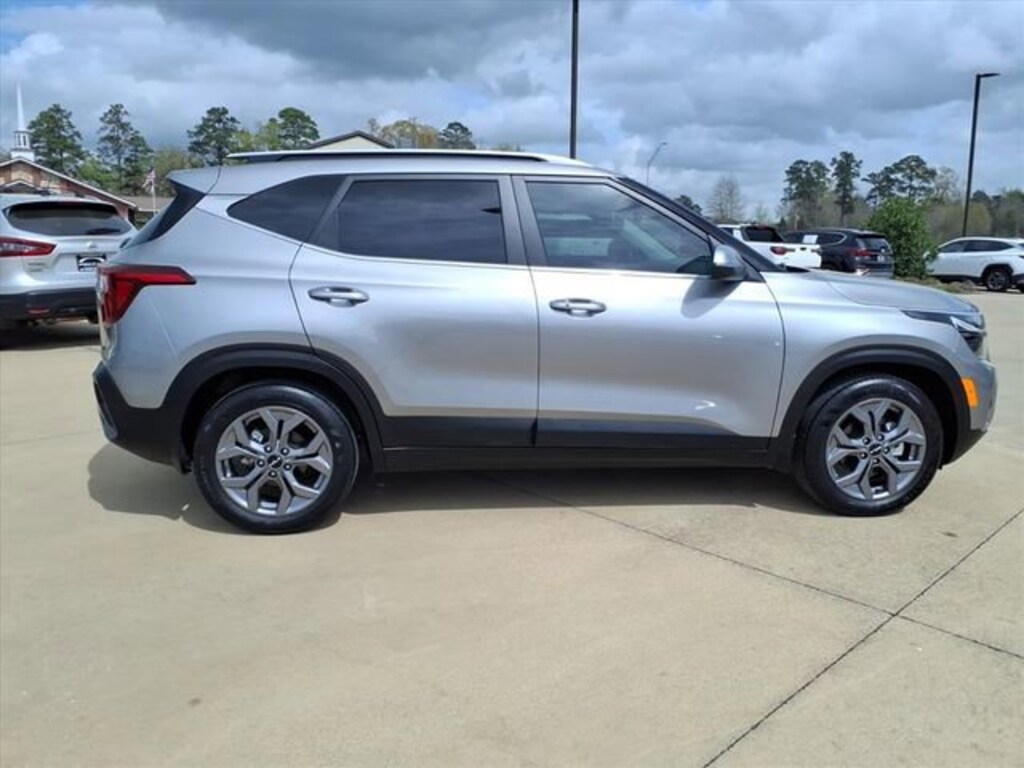 Used 2024 Kia Seltos S SUV