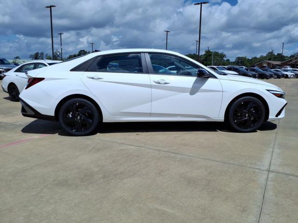 New 2026 Hyundai Elantra SEL Sport Sedan