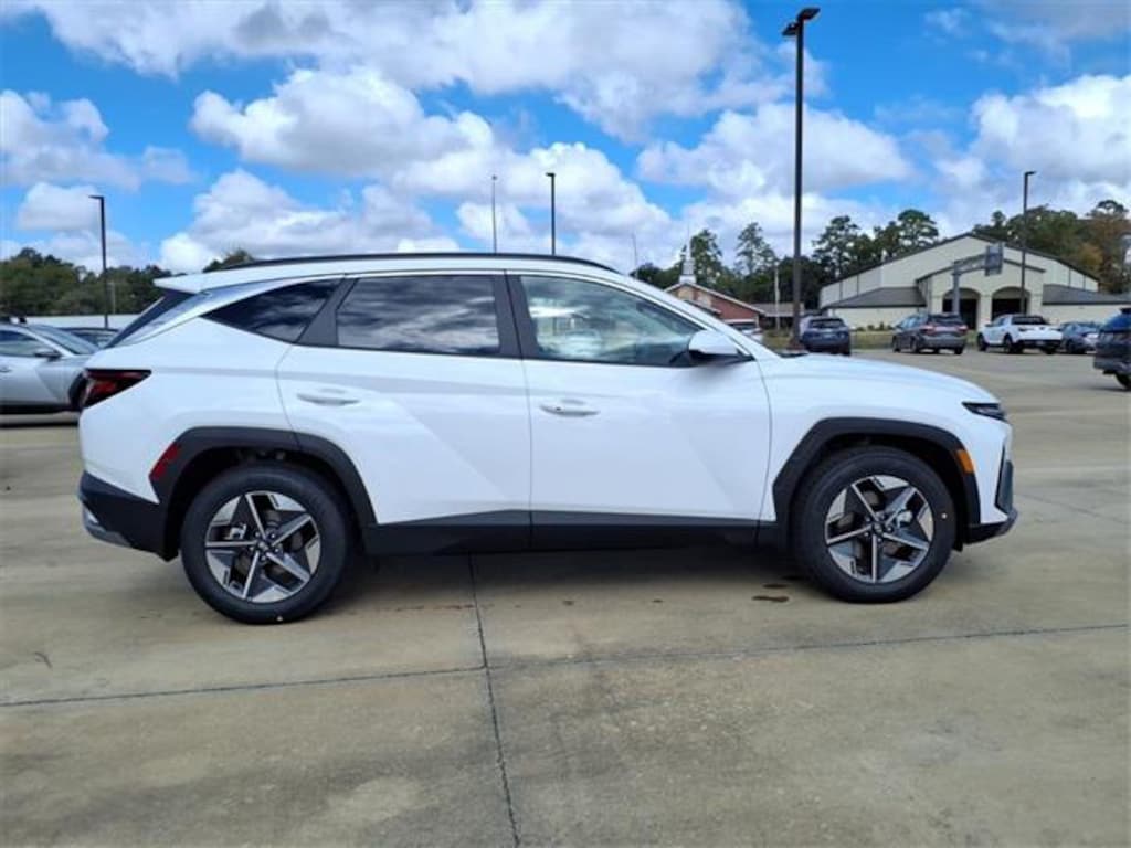 New 2026 Hyundai Tucson SEL FWD SUV