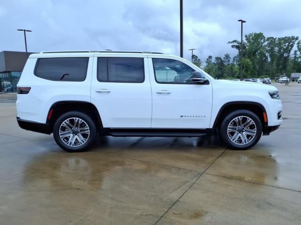 Used 2024 Jeep Wagoneer Series II SUV