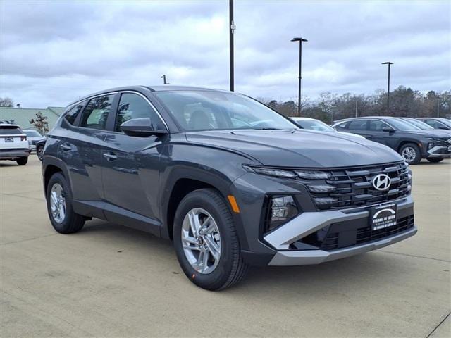 2026 Hyundai Tucson SE's photo