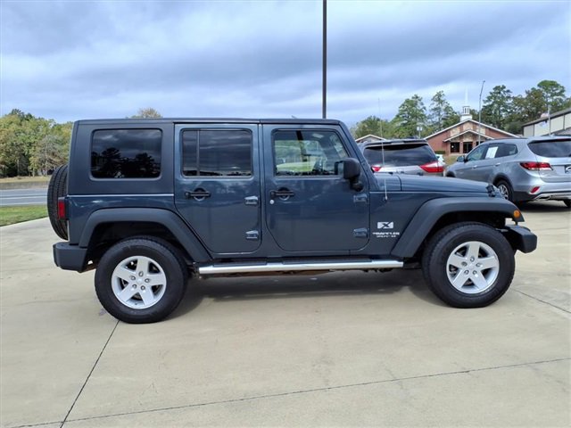 2008 Jeep Wrangler Unlimited X photo 2