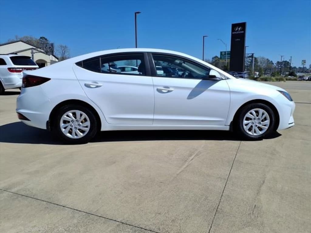 Used 2019 Hyundai Elantra SE Sedan