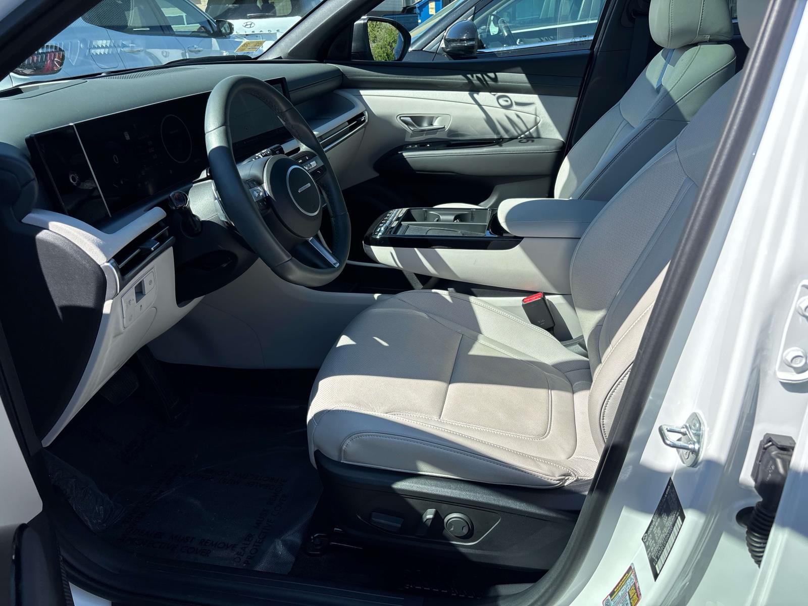 2025 Hyundai Tucson Limited - Photo 7