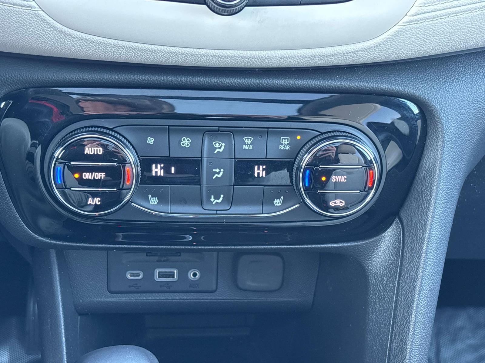 2020 Buick Encore GX Essence - Photo 27