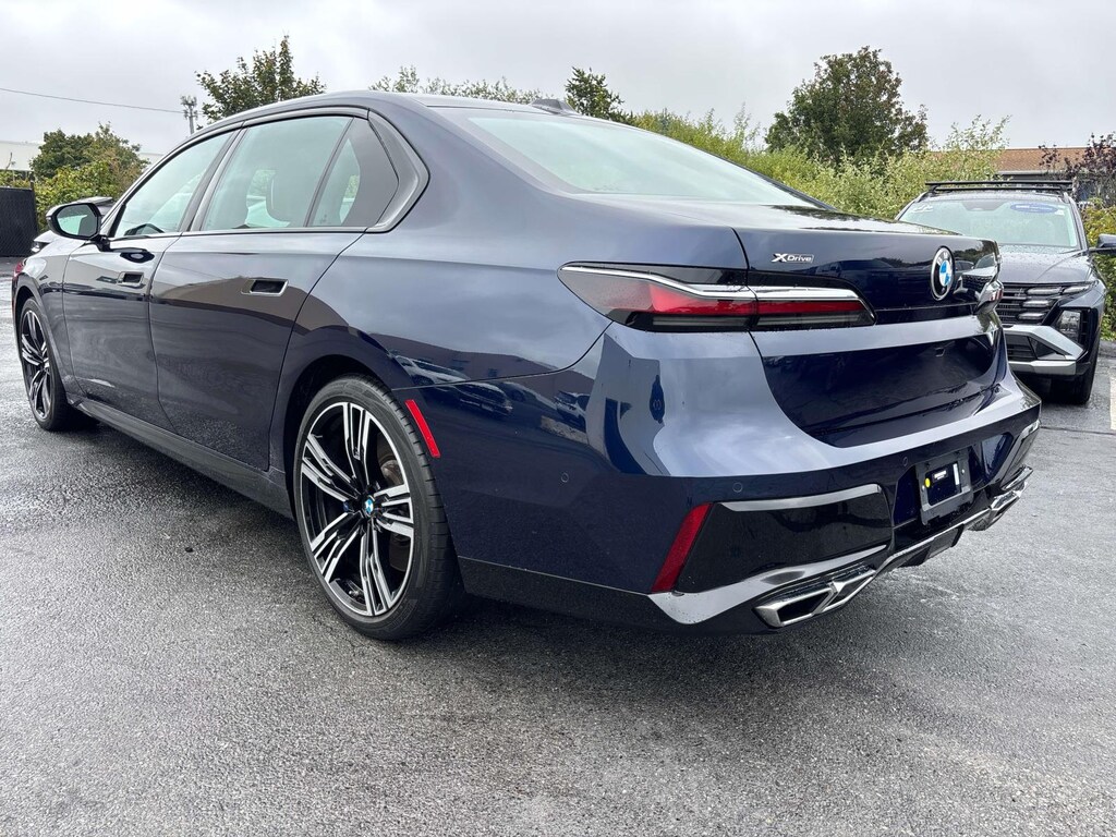 Used 2023 BMW 760i xDrive Sedan