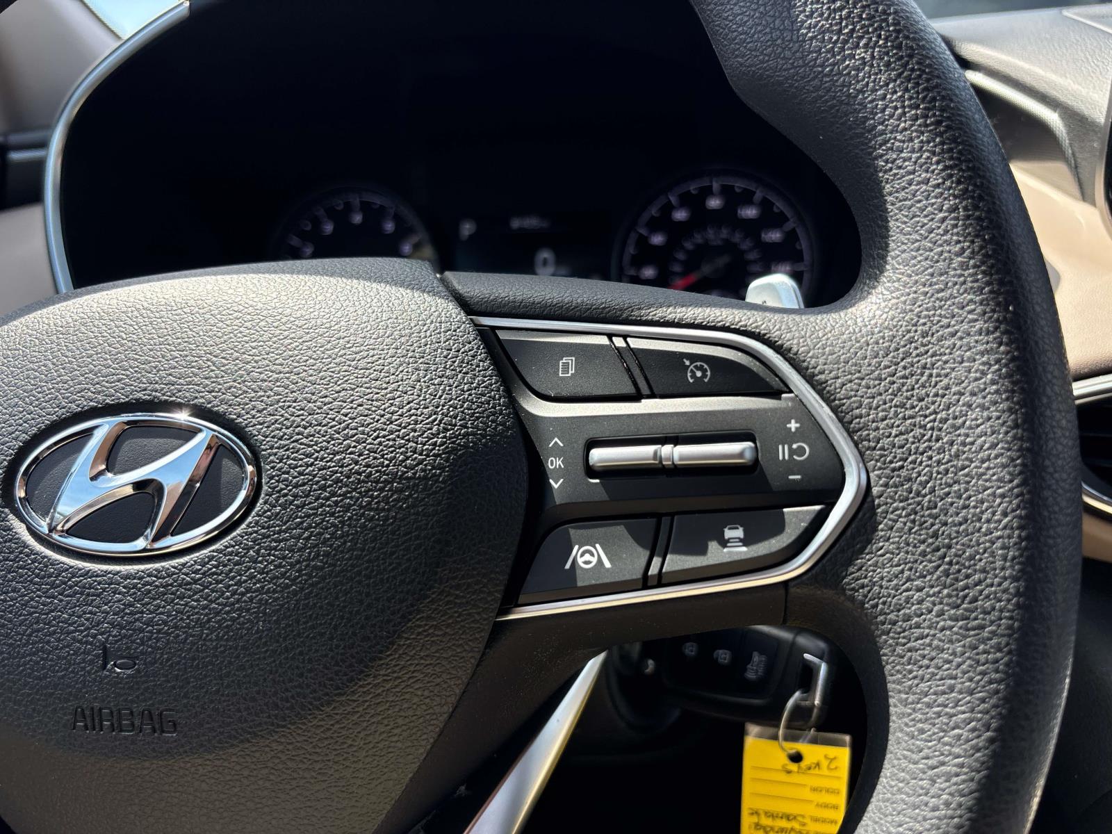 2023 Hyundai Santa Fe SE - Photo 16