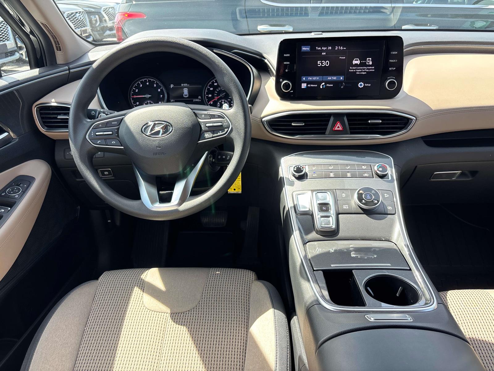 2023 Hyundai Santa Fe SE - Photo 9