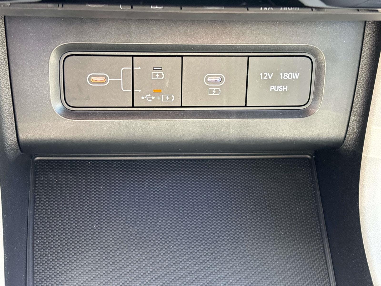 2025 Hyundai Tucson Limited - Photo 26