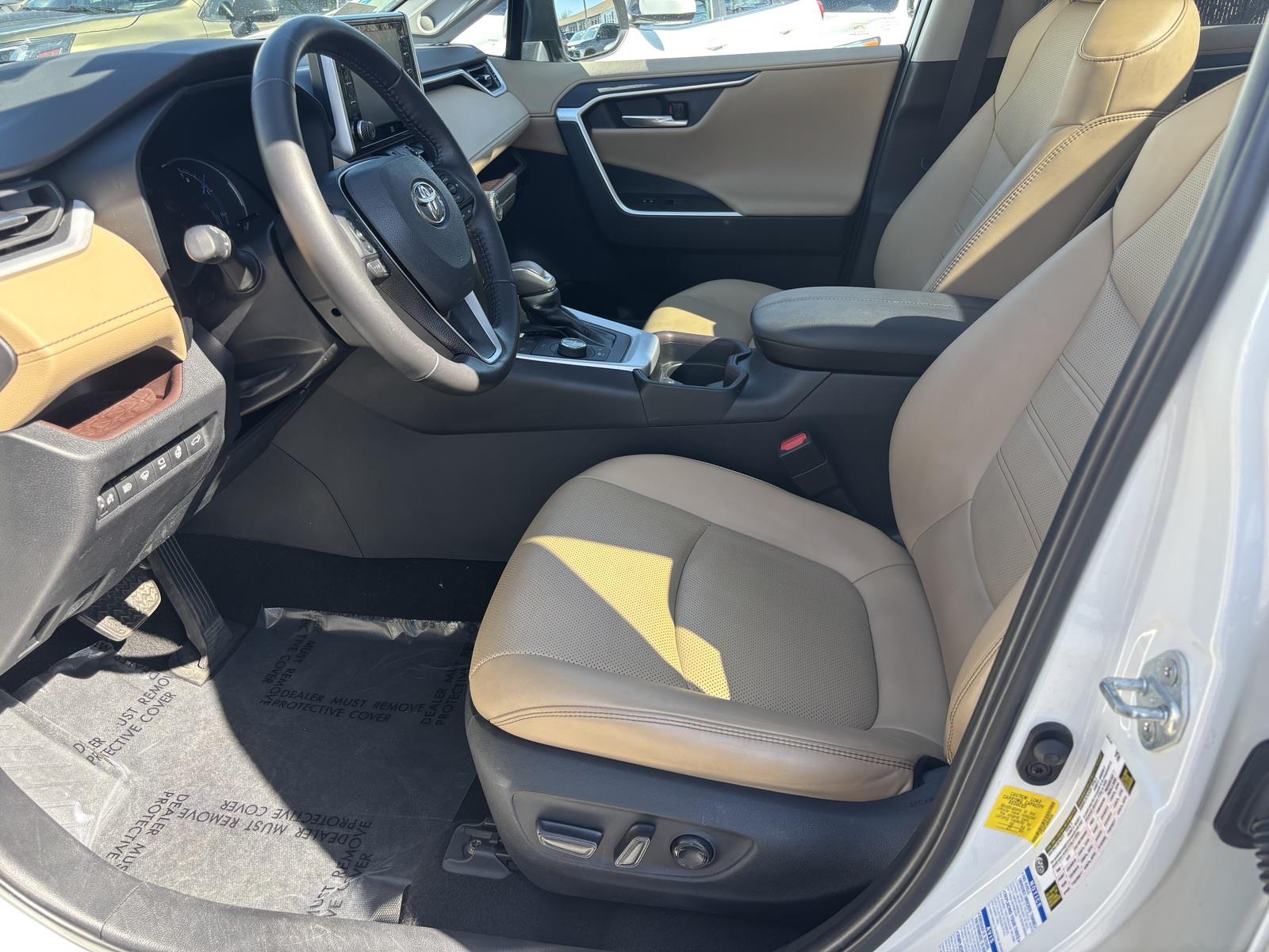 2021 Toyota RAV4 Limited - Photo 8