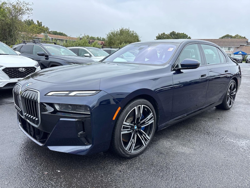 Used 2023 BMW 760i xDrive Sedan