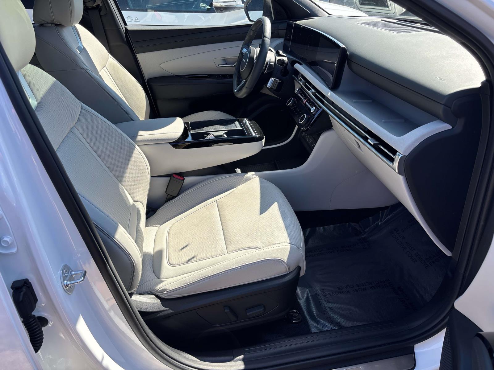2025 Hyundai Tucson Limited - Photo 16