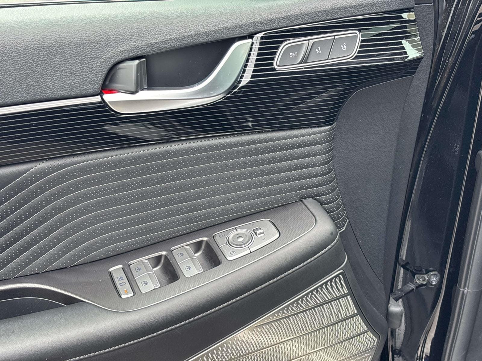 2025 Hyundai Palisade Calligraphy Night Edition - Photo 9