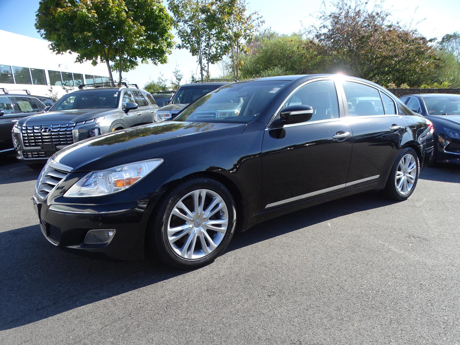Used 2010 Hyundai Genesis 4.6 with VIN KMHGC4DF8AU101255 for sale in Middletown, RI