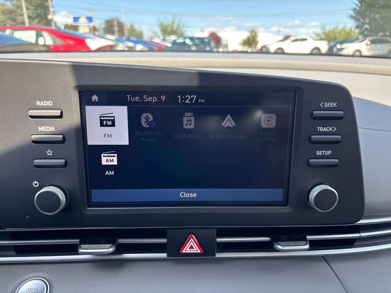 2025 Hyundai Elantra SEL - Photo 12
