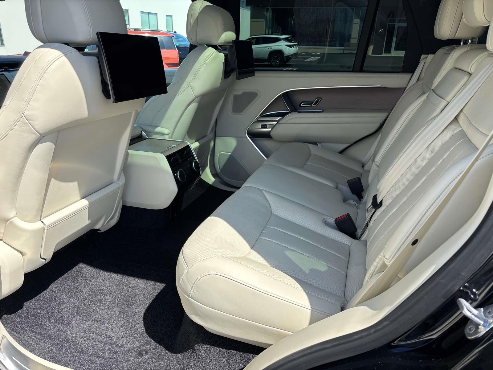 2023 Land Rover Range Rover First Edition - Photo 9