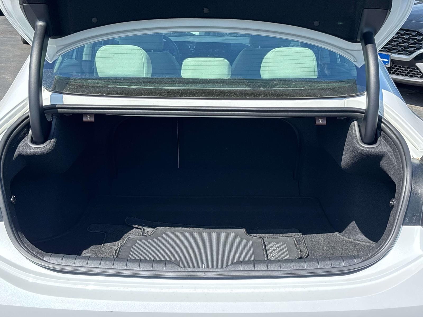 2026 Hyundai Sonata SEL - Photo 13