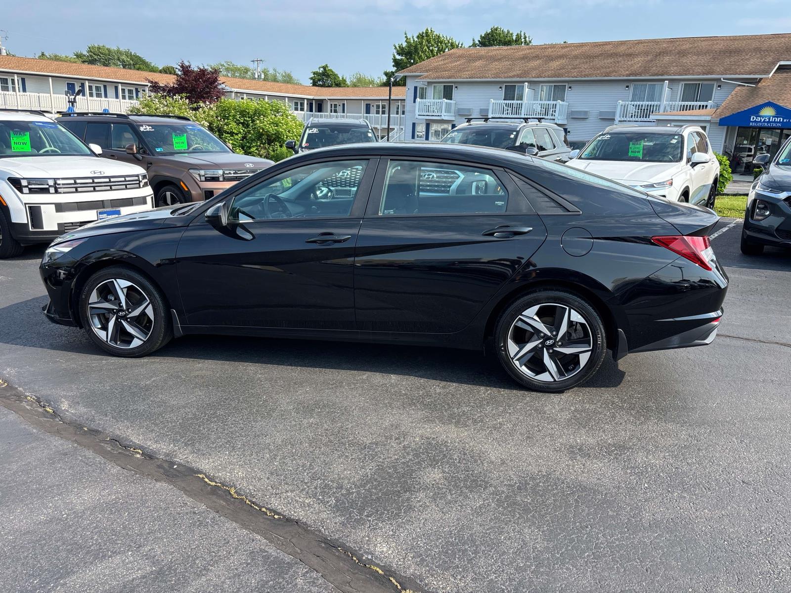 Certified 2023 Hyundai Elantra SEL with VIN KMHLS4AG8PU450231 for sale in Middletown, RI