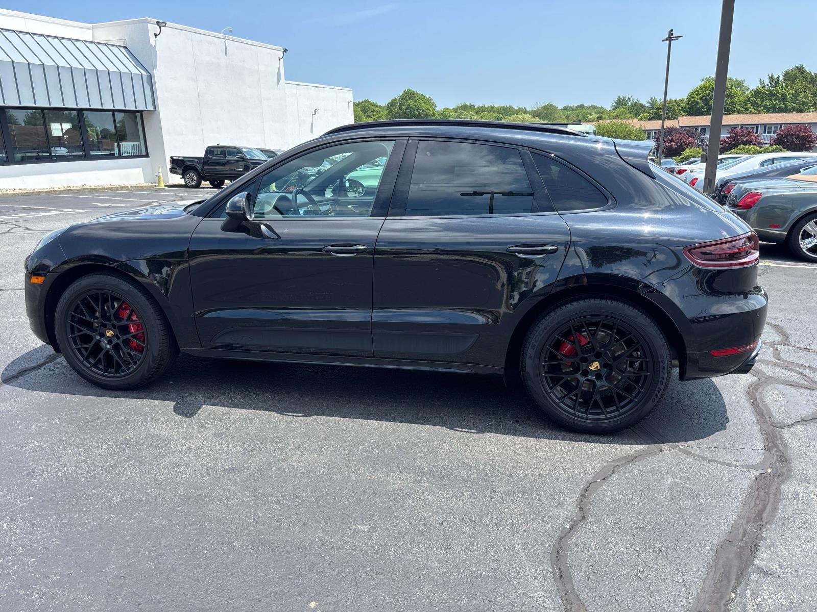 2018 Porsche Macan GTS photo 2