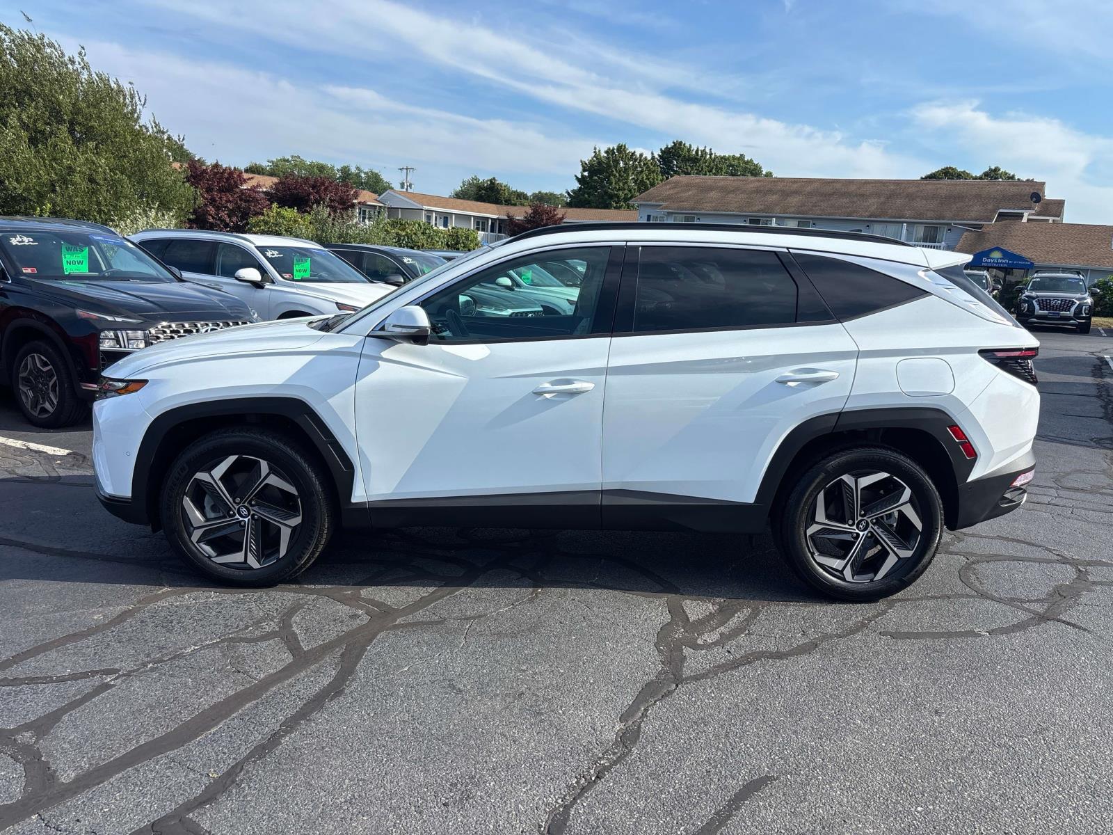 2024 Hyundai Tucson Plug-in Hybrid Limited photo 2