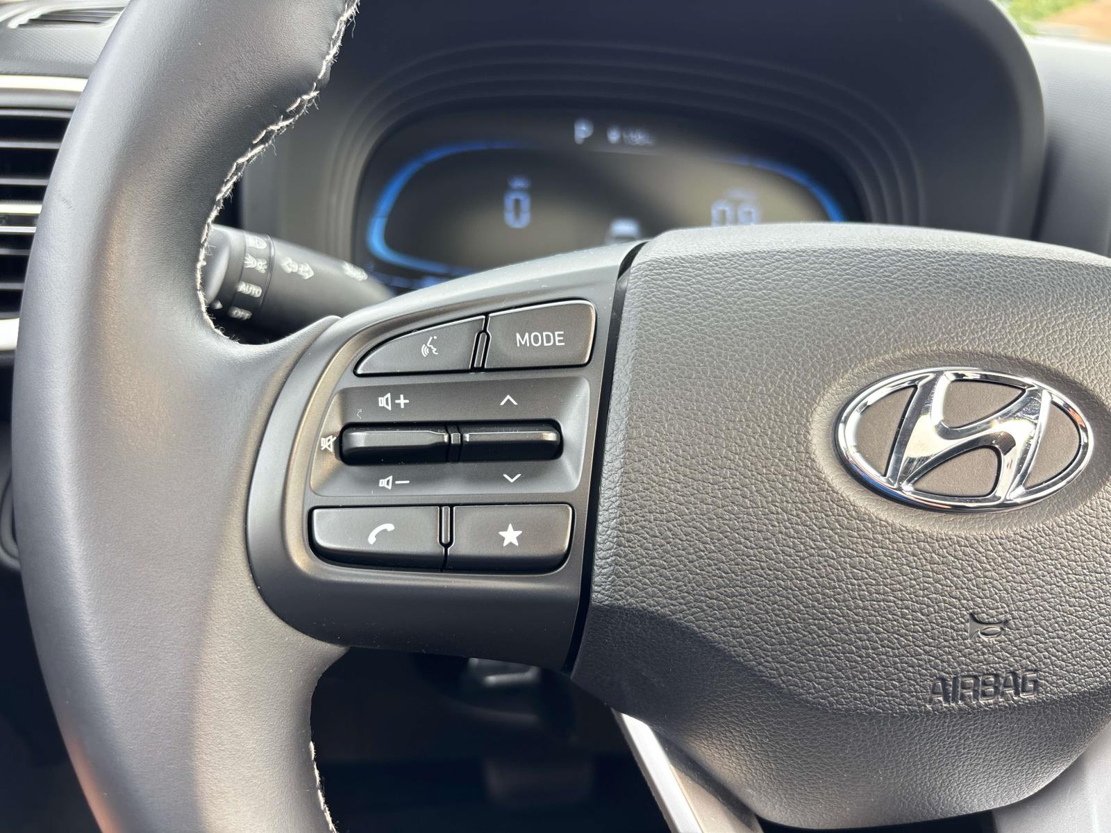 2023 Hyundai Venue SEL - Photo 19