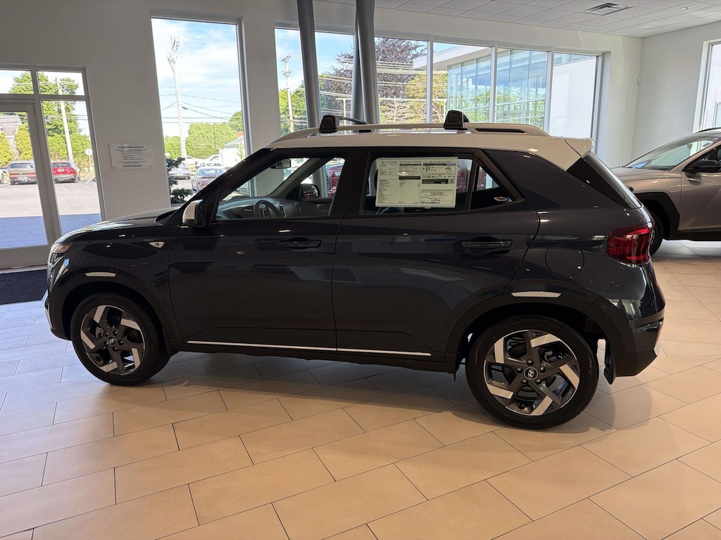 New 2026 Hyundai Venue SEL w/Two-Tone Roof Sport Utility