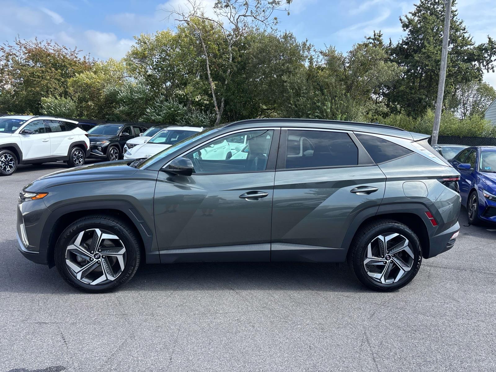 2022 Hyundai Tucson SEL photo 2