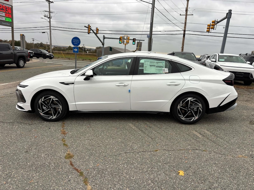 New 2026 Hyundai Sonata SEL Sport Car