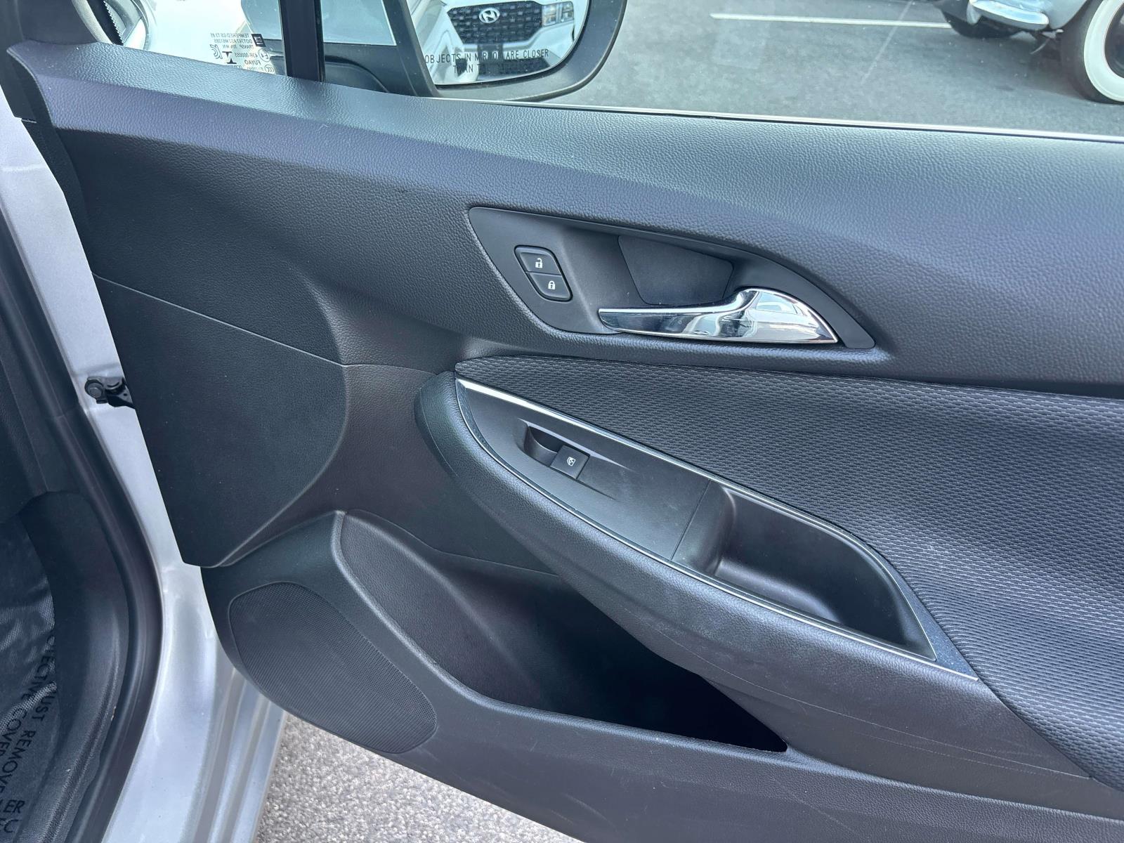 2019 Chevrolet Cruze LT - Photo 15