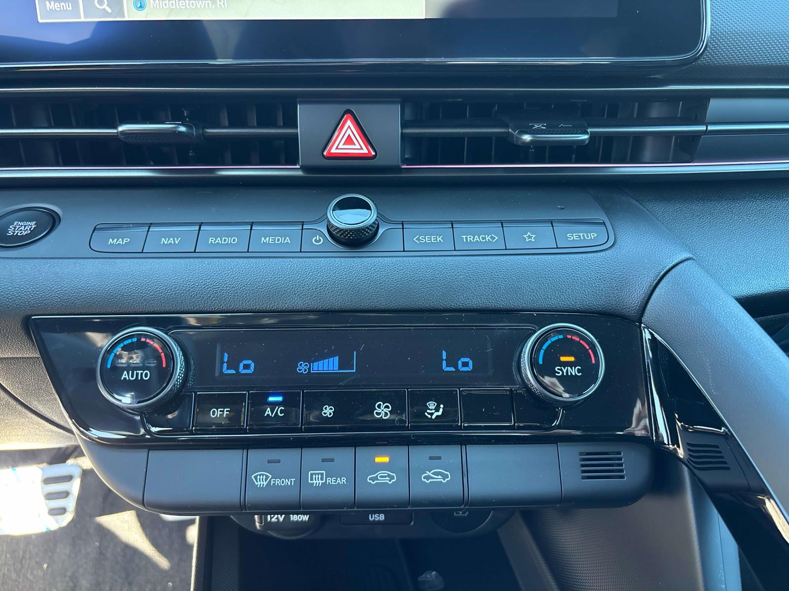 2025 Hyundai Elantra Blue - Photo 12