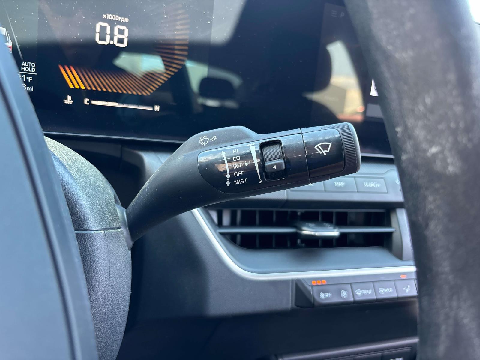 2025 Kia K4 LXS - Photo 24
