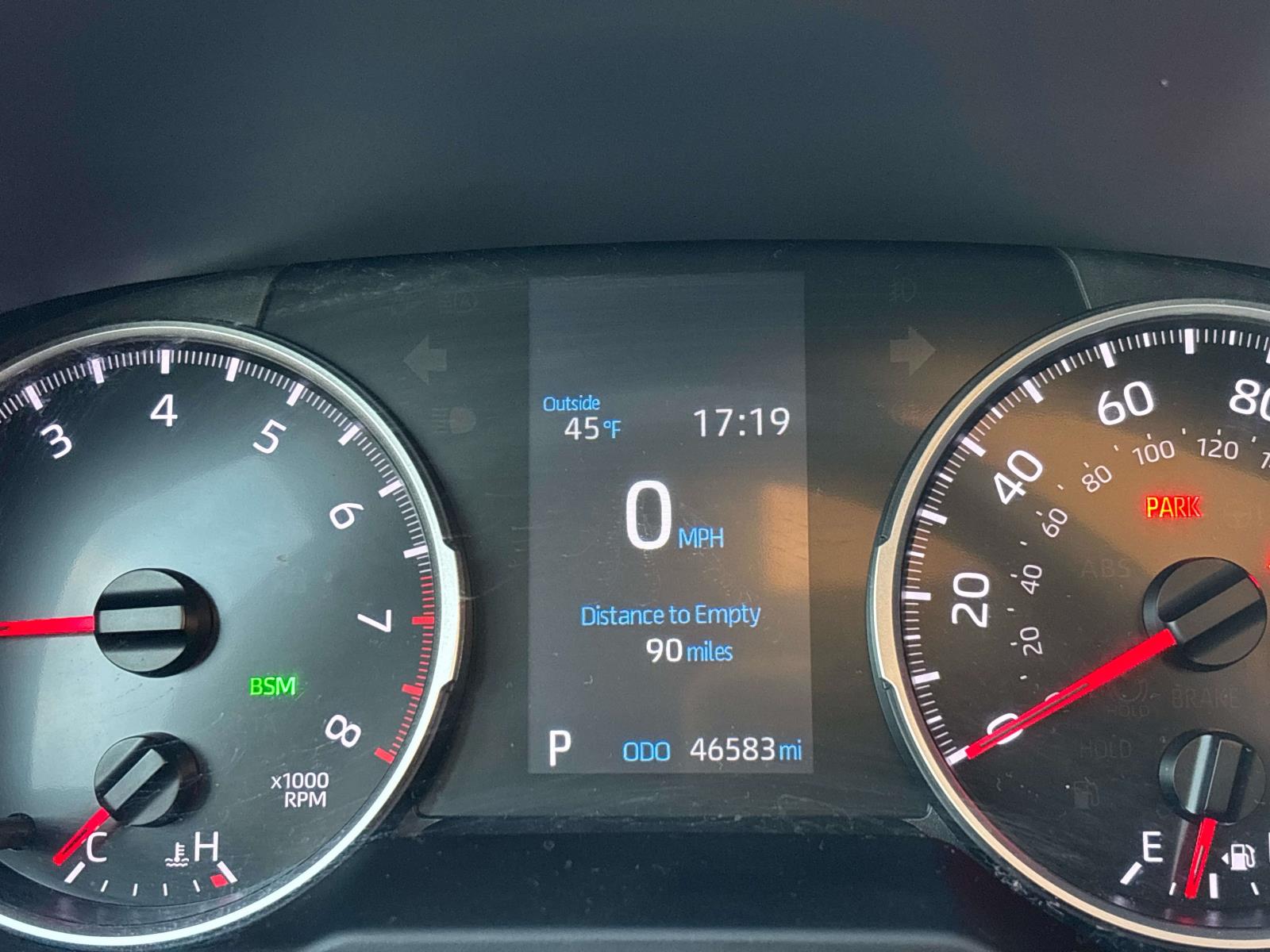 2022 Toyota RAV4 XLE - Photo 24