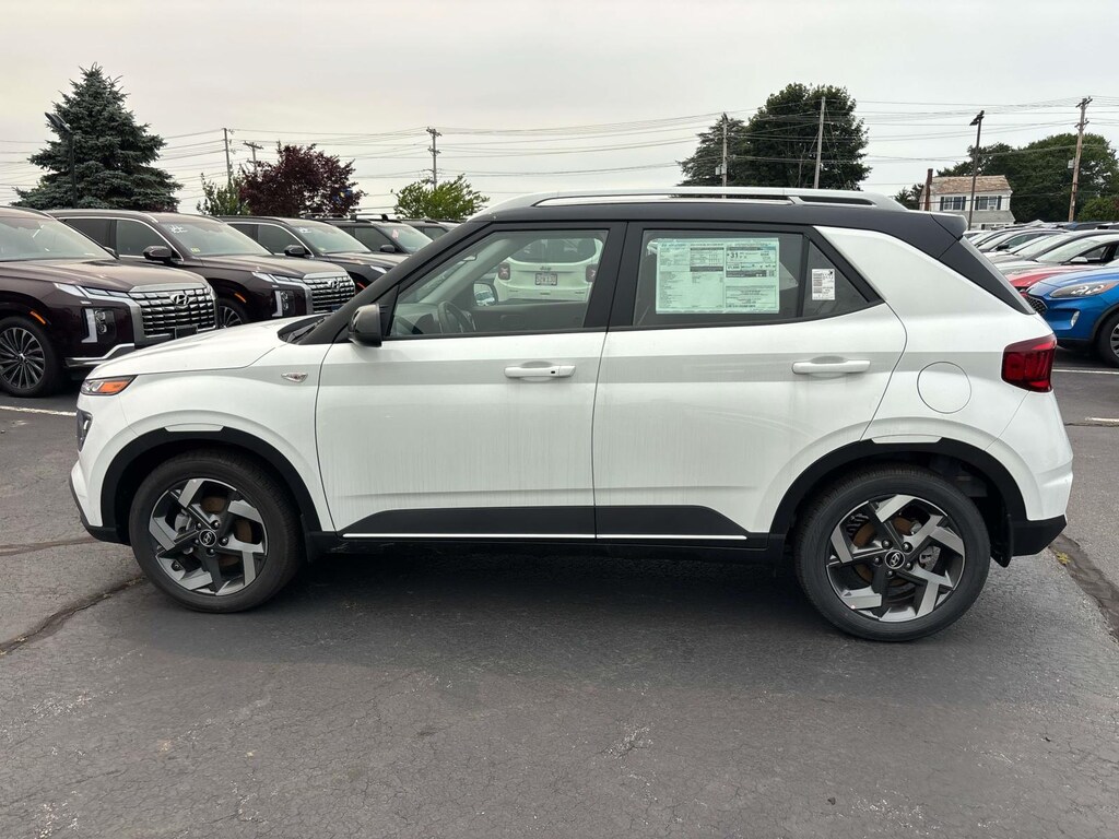 Used 2026 Hyundai Venue SEL SUV