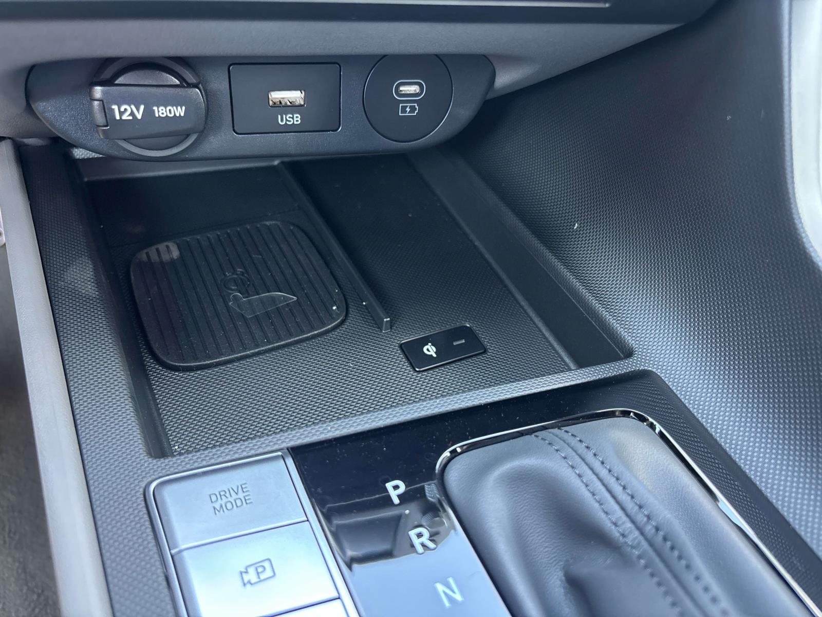 2025 Hyundai Elantra SEL - Photo 14