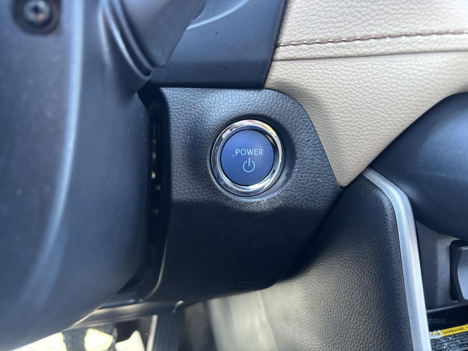 2021 Toyota RAV4 Limited - Photo 32