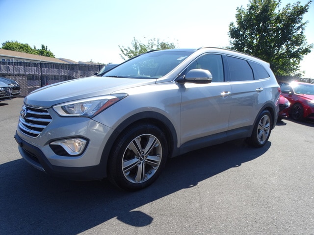 Used 2013 Hyundai Santa Fe Limited with VIN KM8SRDHF7DU004538 for sale in Middletown, RI