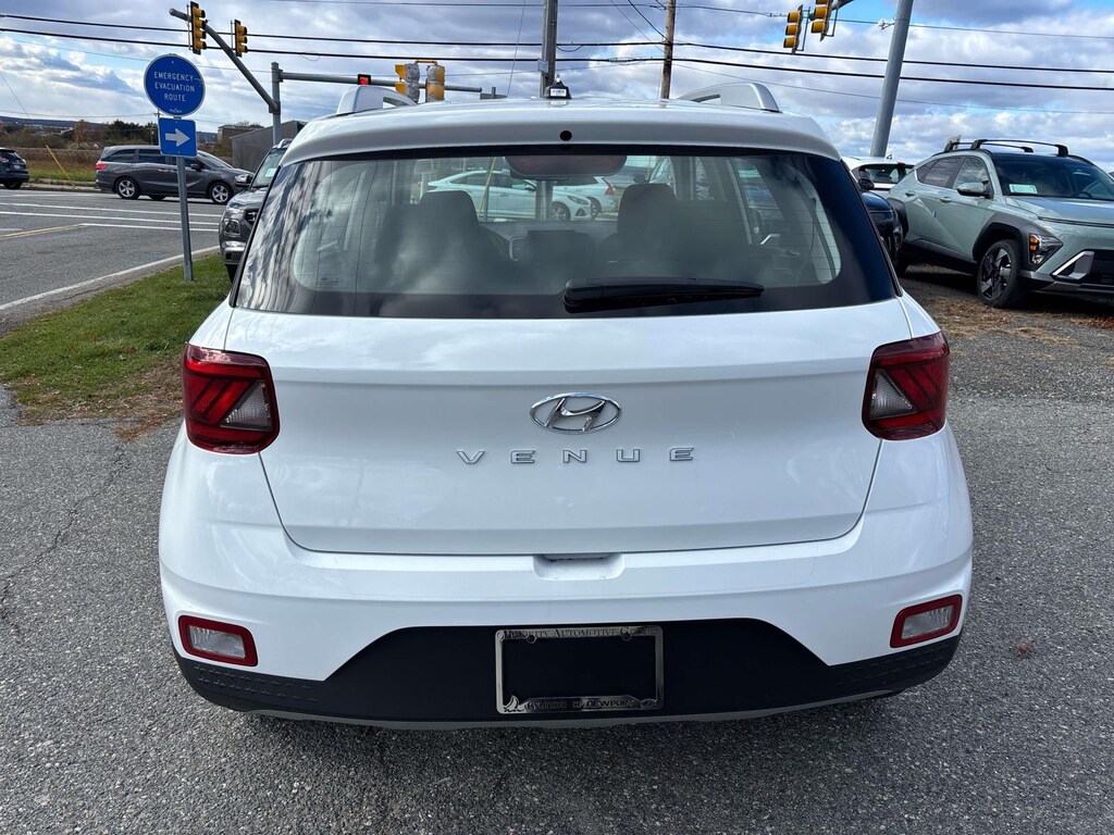 New 2026 Hyundai Venue SEL Sport Utility