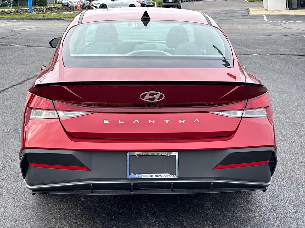 Certified 2025 Hyundai Elantra SEL Sport Sedan